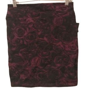 🌱2/$30 New Womens Small Skirt goth black Purple floral short Victorian Grunge